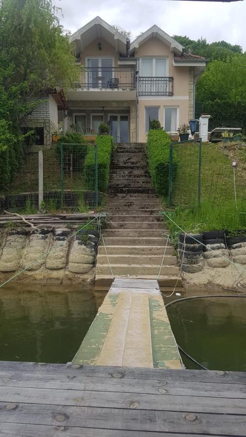 נובי פאזאר Lake House מראה חיצוני תמונה