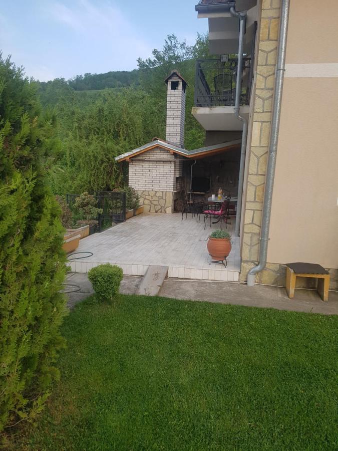 נובי פאזאר Lake House מראה חיצוני תמונה