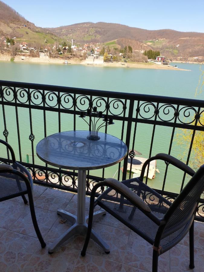 נובי פאזאר Lake House מראה חיצוני תמונה