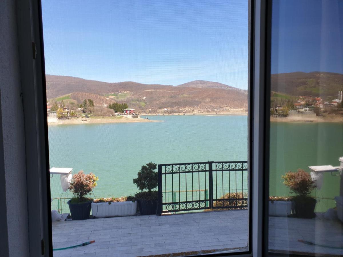 נובי פאזאר Lake House מראה חיצוני תמונה