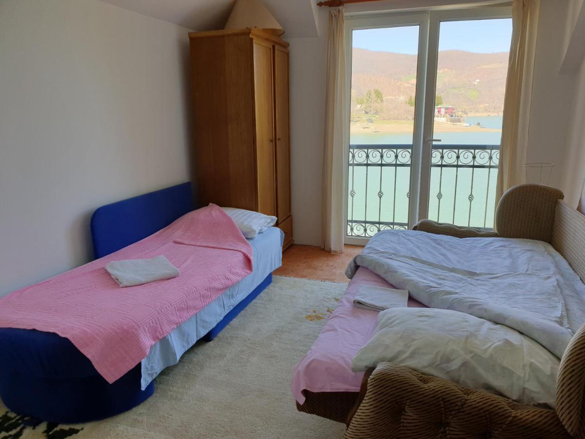 נובי פאזאר Lake House מראה חיצוני תמונה
