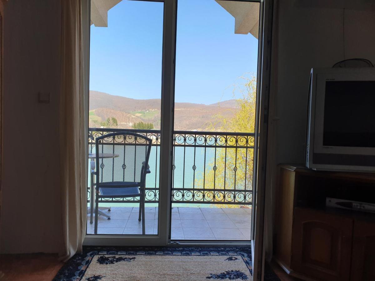 נובי פאזאר Lake House מראה חיצוני תמונה