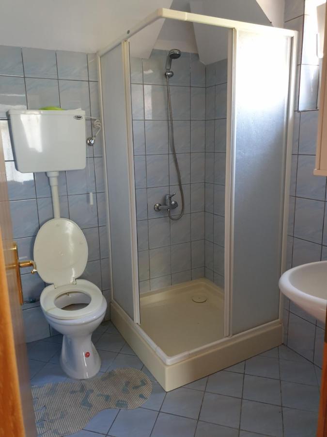 נובי פאזאר Lake House מראה חיצוני תמונה